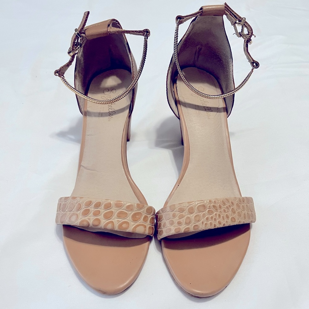 Seychelles Nude Ankle Strap Heels Sz 8